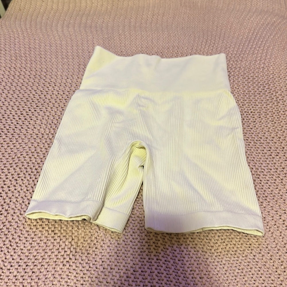 Cream biker shorts